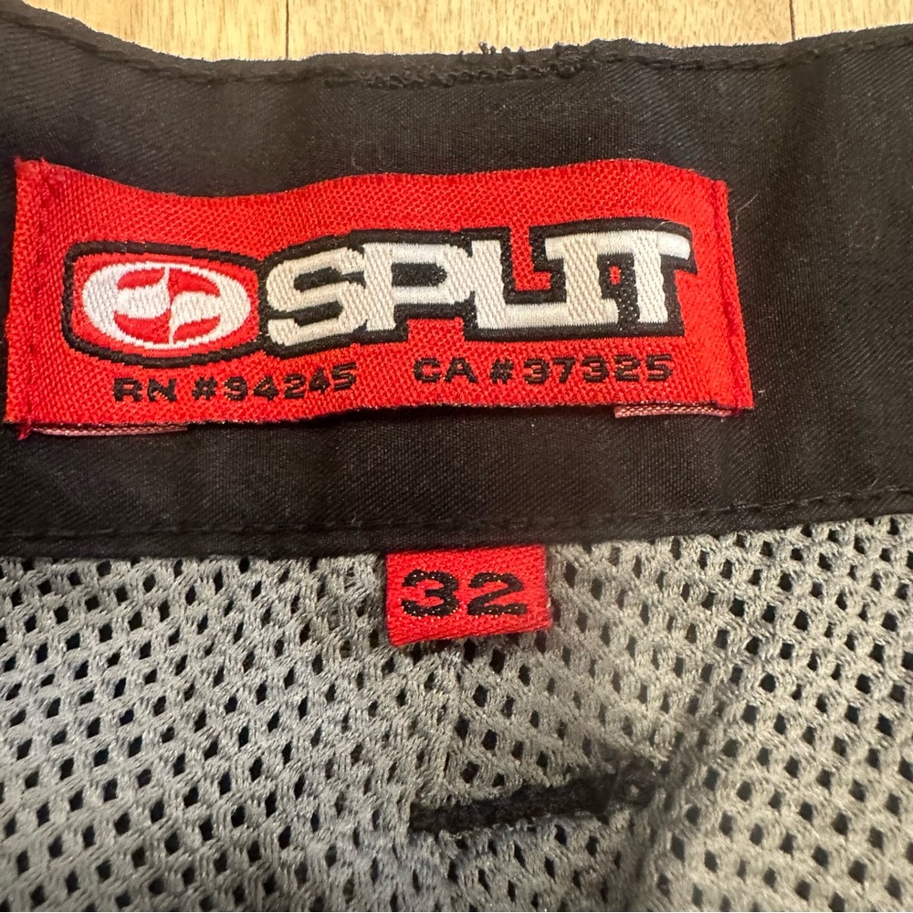 Vintage Y2K Split 32 Cargo Board Shorts Skater Opium Grunge Baggy Work Goth Punk - Picture 3 of 14